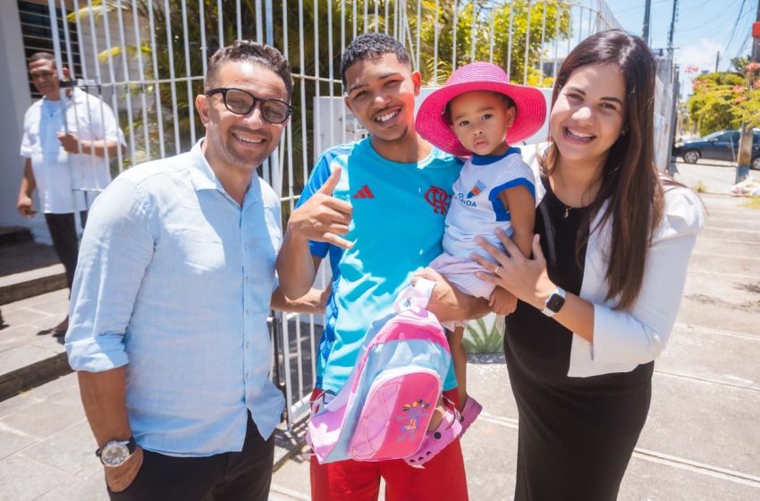  Mirella Almeida vistoria requalificação da Creche Emanuel em Olinda Unidade localizada no bairro Bairro Novo, Olinda, PE, Brasil atende crianças de 0 a 3 anos e beneficia famílias de comunidades da região