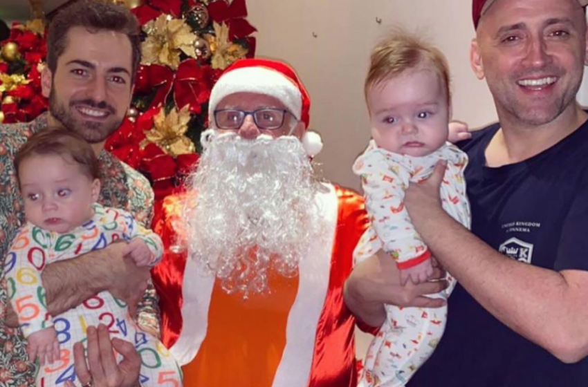  Romeu e Gael brilham em adorável foto de Páscoa ao lado de Dona Déa e da tia