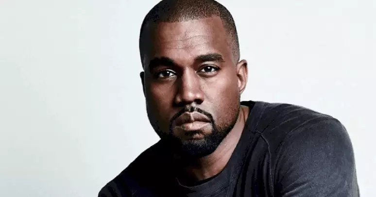  Kanye West é impedido de entrar no Reino Unido, resultando no cancelamento de grande festival
