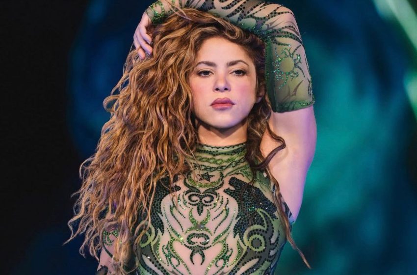  Shakira promete lotar Copacabana com expectativa de 2,5 milhões de fãs
