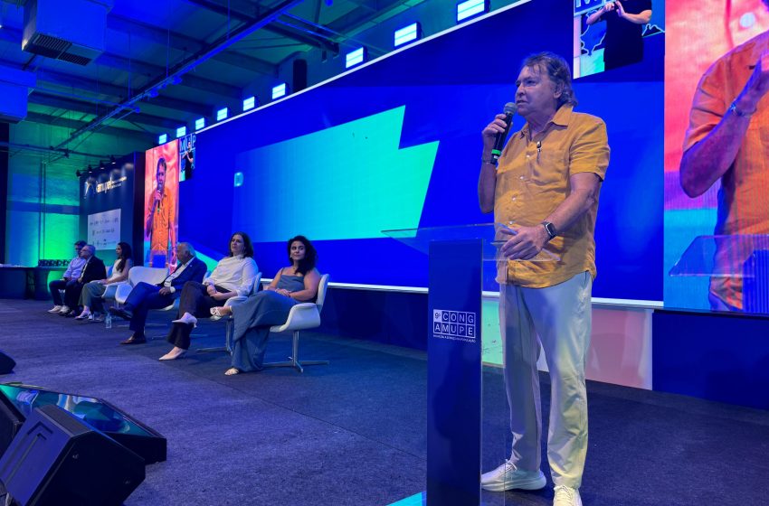  Sebrae premia iniciativas que impulsionam o empreendedorismo nos municípios de Pernambuco Projetos vencedores do Prêmio Sebrae Prefeitura Empreendedora foram anunciados durante o Congresso da Amupe e seguirão para a etapa nacional em Brasília