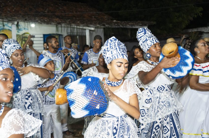  14ª Festa dos Tambores celebra tradição dos afoxés na Bomba do Hemetério Evento gratuito promovido pelo Afoxé Povo de Ogunté reúne cortejo, música, culinária afro-brasileira e homenagens no Recife