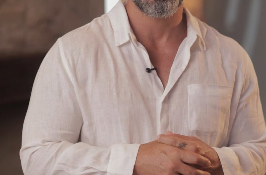  Celebridades como Caio Castro e Luiza Possi se unem em defesa de Juliano Cazarré diante da controvérsia