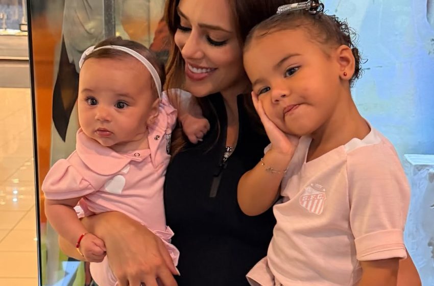  Bruna Biancardi e Neymar comemoram os 9 meses da pequena Mel