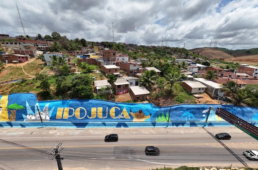  Ipojuca ganha novo marco urbanístico que une obra de contenção e painel artístico Intervenção na entrada da cidade alia segurança, mobilidade e valorização cultural, beneficiando famílias e fortalecendo a identidade local
