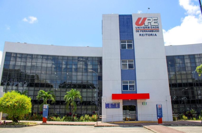  UPE abre concurso público com 19 vagas para cargos de níveis médio e superior Edital publicado no Diário Oficial prevê salários de até R$ 3,8 mil; inscrições começam neste domingo (27) e seguem até 27 de maio pelo site da Upenet