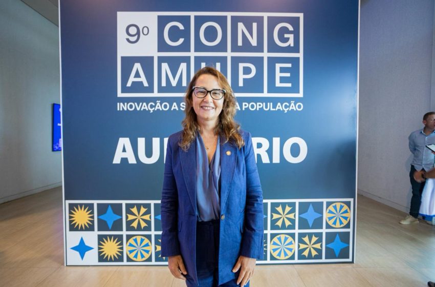  Débora Almeida participa do Congresso da Amupe e reforça compromisso com os municípios Deputada estadual destacou a importância do diálogo entre o Legislativo e as gestões municipais durante o 9º Congresso Pernambucano de Municípios, realizado no Recife