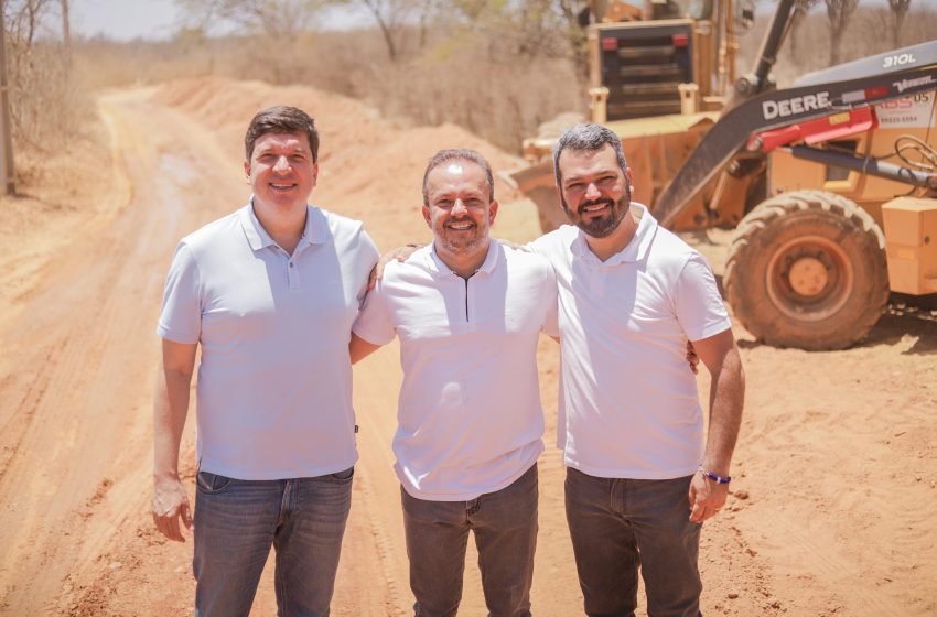  Joãozinho Tenório celebra 162 anos de Salgueiro e destaca pacote de R$ 162 milhões Parlamentar ressalta investimentos do programa “Acelera, Salgueiro” e ações em parceria com a gestão municipal e o Governo do Estado