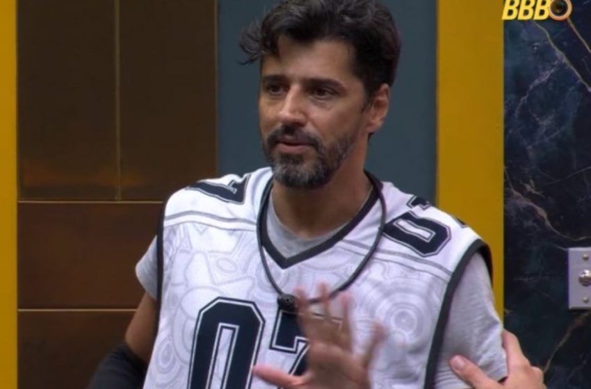  Alberto Cowboy surpreende ao reconhecer fã-clube com nome inusitado: “Siri…