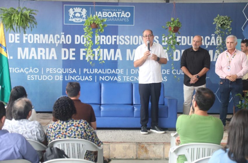  Prefeitura do Jaboatão empossa 76 novos servidores aprovados em concurso público de 2024 Profissionais vão reforçar áreas como Saúde, Assistência Social e Fazenda; gestão prevê novas convocações para ampliar serviços à população