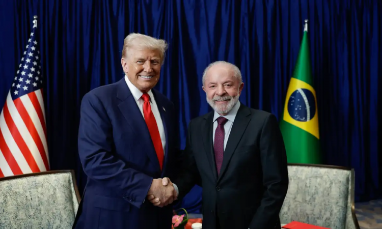  Lula sugere de forma sarcástica que Trump merece o Nobel da Paz para pôr fim aos conflitos bélicos
