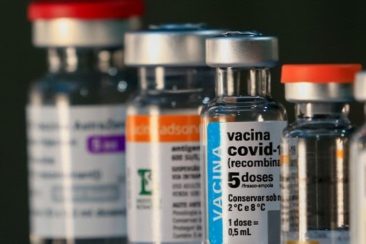  Pernambuco recebe mais de 89 mil doses da vacina contra a covid-19 e reforça estoque de imunização Nova remessa enviada pelo Ministério da Saúde integra distribuição nacional de 2,2 milhões de doses e amplia a proteção dos grupos prioritários em todo o estado