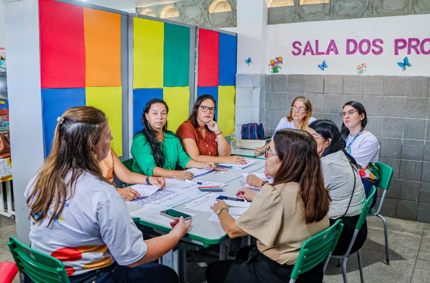  Paulista realiza Ciranda Pedagógica para fortalecer gestão escolar nos anos iniciais Projeto da Prefeitura qualifica equipes gestoras e promove planejamento estratégico para melhoria da aprendizagem na rede municipal