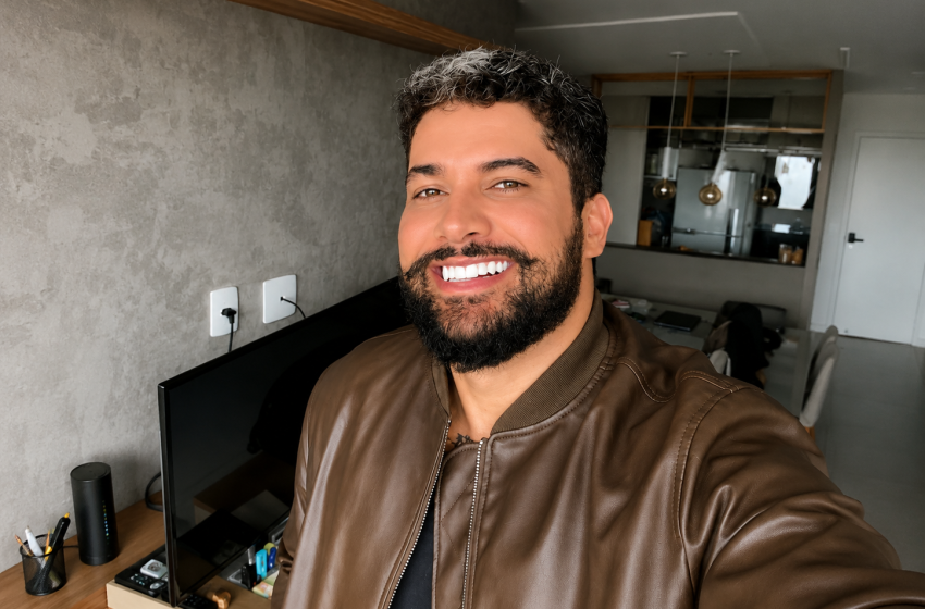  Tiagão Original aposta no humor digital e prepara retorno aos palcos do brega funk Ex-MC, ator de clipes e influenciador pernambucano radicado em Maceió, Tiagão Original conquista público nas redes sociais com vídeos de pegadinhas e projeta retomada da carreira musical