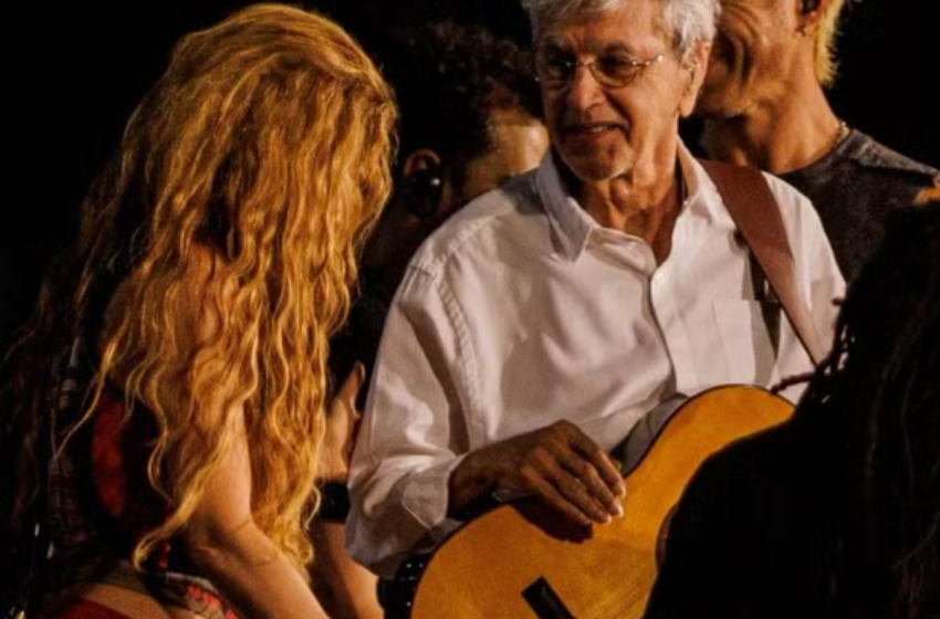  Shakira expressa sua gratidão a Maria Bethânia com mensagem especial após apresentação conjunta