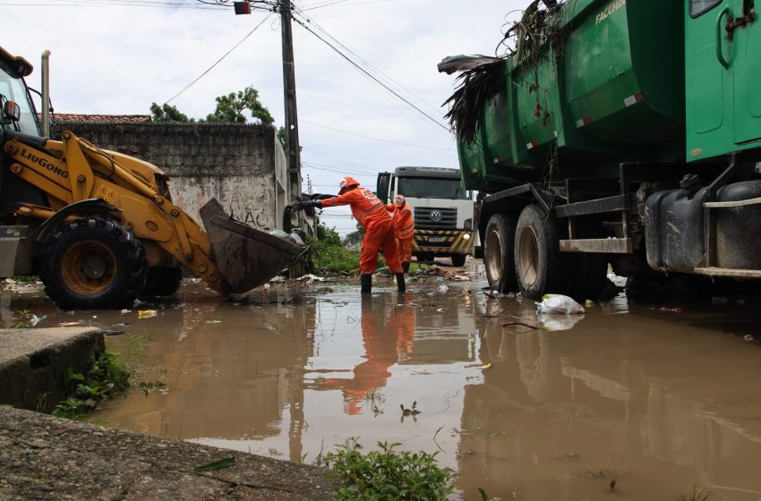 Paulista reforça remoção de entulho e amplia serviços de limpeza urbana Município ganha novos equipamentos, amplia cronograma por bairros e endurece fiscalização contra descartes irregulares