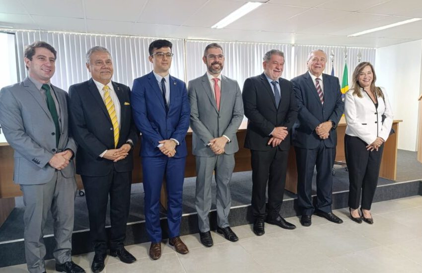  14º Fórum de Saúde Suplementar de Pernambuco debate avanços e limites da Inteligência Artificial na saúde Evento promovido pelo Sindhospe e Defensoria Pública reunirá especialistas, juristas e gestores no Recife para discutir tecnologia, regulação e segurança jurídica no setor