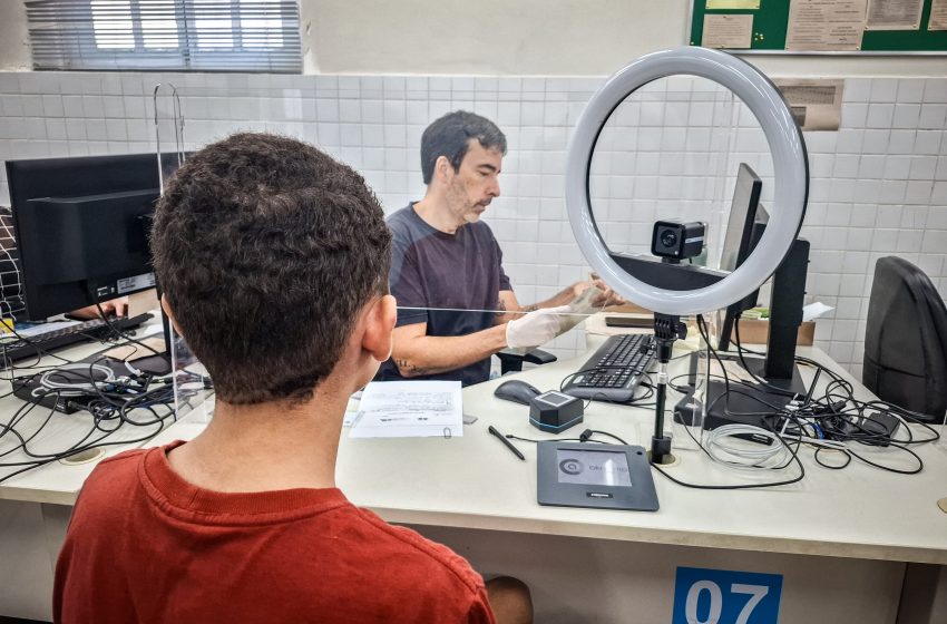  Funase ultrapassa 200 emissões de documentos durante mobilizações nacionais de cidadania Ações “Registre-se” e “Registre-se Eleitoral” beneficiaram adolescentes em medida socioeducativa com emissão de títulos, identidades e certidões em Pernambuco