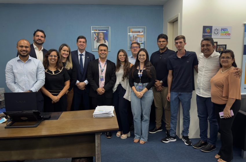  Joãozinho Tenório articula chegada do programa Reforma no Lar ao Agreste pernambucano Programa do Governo de Pernambuco vai reformar as primeiras 200 casas em Bezerros, Camocim de São Félix, Cachoeirinha e São Joaquim do Monte