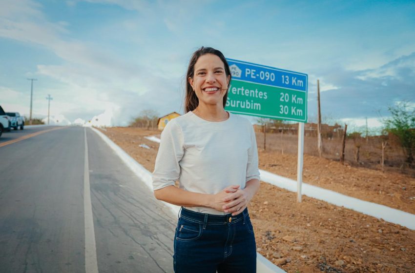  PE na Estrada alcança marca de 100 rodovias contempladas em Pernambuco Programa do Governo de Pernambuco soma R$ 5 bilhões em investimentos e já recuperou mais de 1.500 quilômetros de estradas em todas as regiões do Estado