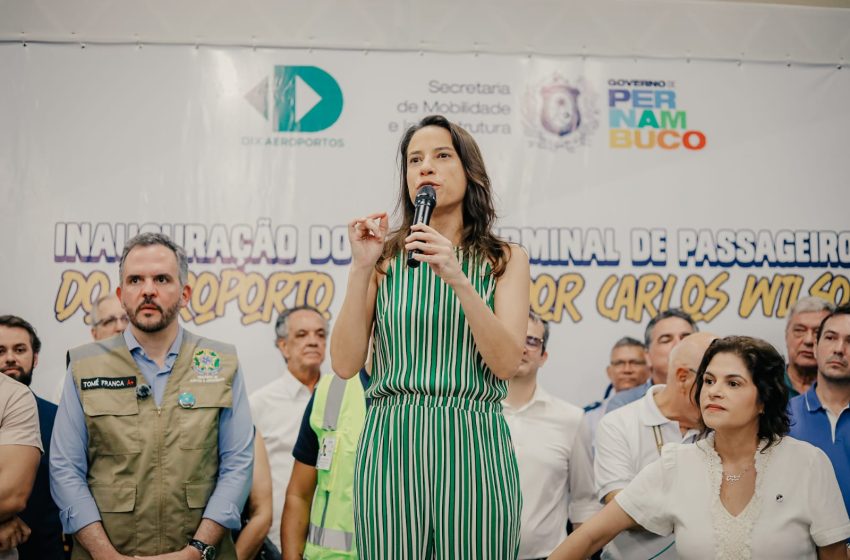 Raquel Lyra entrega novo terminal do Aeroporto de Fernando de Noronha e inaugura primeiro Centro de Referência da Mulher da ilha Com investimento de R$ 63 milhões, novo equipamento amplia capacidade operacional do aeroporto e reforça infraestrutura, turismo e rede de proteção às mulheres no arquipélago
