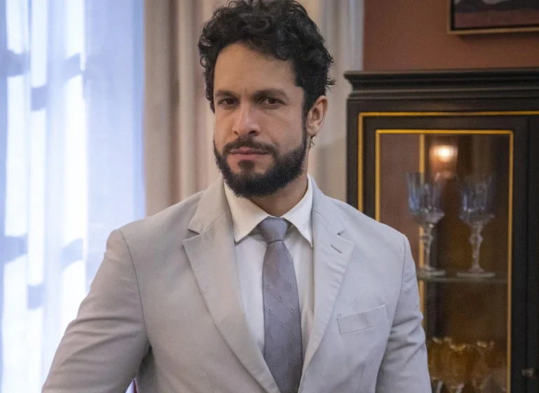  Rainer Cadete exibe orgulho ao ver filho brilhar nos palcos aos 19 anos