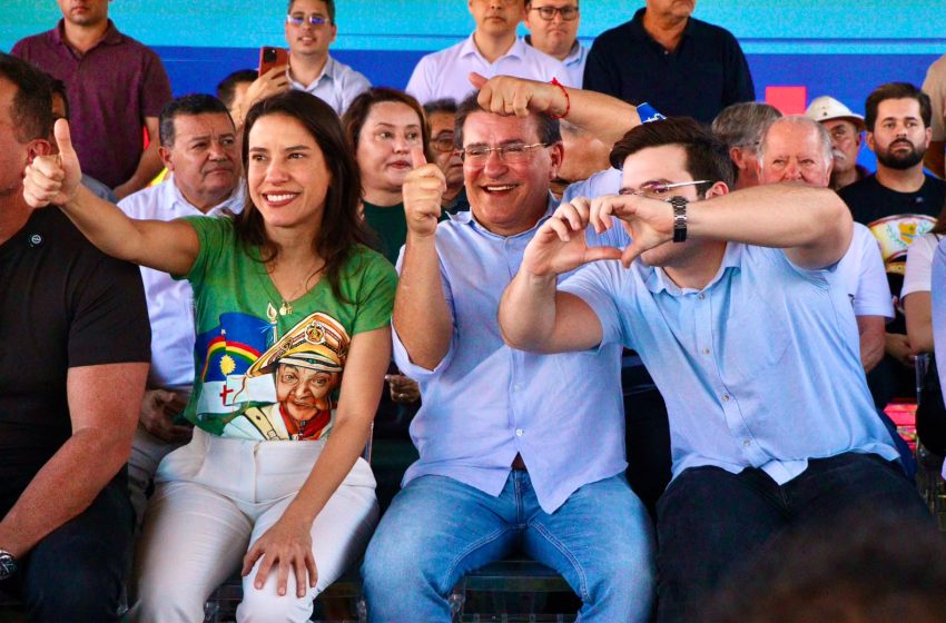  Luciano Duque destaca avanços de Serra Talhada durante entrega de creches ao lado de Raquel Lyra Deputado estadual acompanhou a inauguração de duas creches, a entrega de ônibus escolares e o anúncio de novas obras, ressaltando investimentos em educação, saúde, infraestrutura e abastecimento de água no município