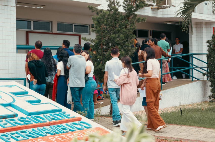  Prefeitura de Petrolina divulga resultado final do maior concurso público da história do município Certame da Secretaria de Educação, Cultura e Esporte ofertou 1.194 vagas efetivas para a rede municipal de ensino; homologação e primeiras convocações devem ocorrer nos próximos dias