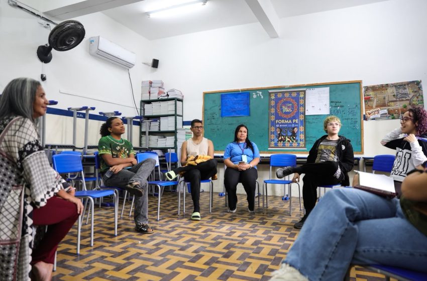  Forma PE encerra ciclo formativo do Festival Pernambuco Meu País 2026 com programação em Caruaru Entre 26 e 30 de agosto, programação reúne oficinas, palestra, fórum e workshop com atividades voltadas à arte, memória, criação e mercado cultural