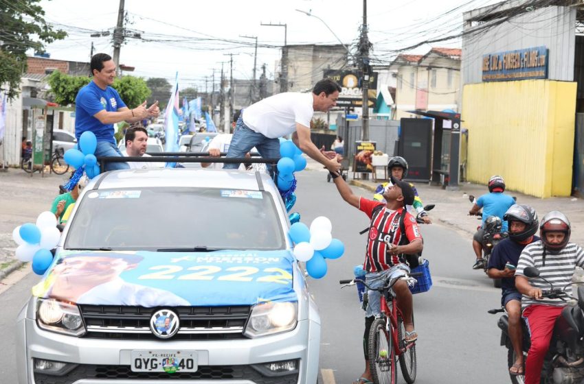  Anderson e André Ferreira realizam grande carreata pela Zona Norte do Recife Mobilização percorreu oito bairros da região e reuniu apoiadores e moradores em mais uma agenda de campanha dos irmãos Ferreira