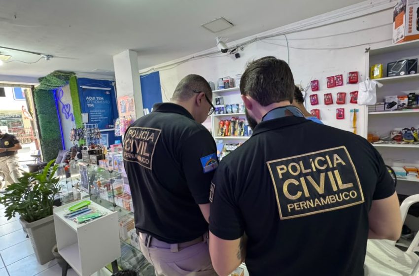  Procon-PE e Polícia Civil fiscalizam 23 estabelecimentos durante Operação Última Chamada Ação realizada entre 15 e 18 de setembro resultou em 21 autuações, seis interdições, 19 celulares apreendidos e 12 inquéritos policiais