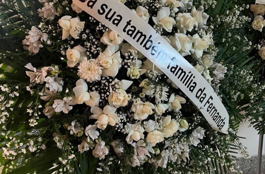  Roberto Carlos faz proposta à esposa de Erasmo durante disputa judicial
